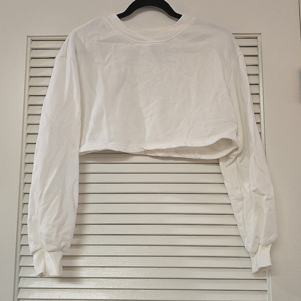 SHEIN - White Cotton Long-Sleeve Pullover Crop Top